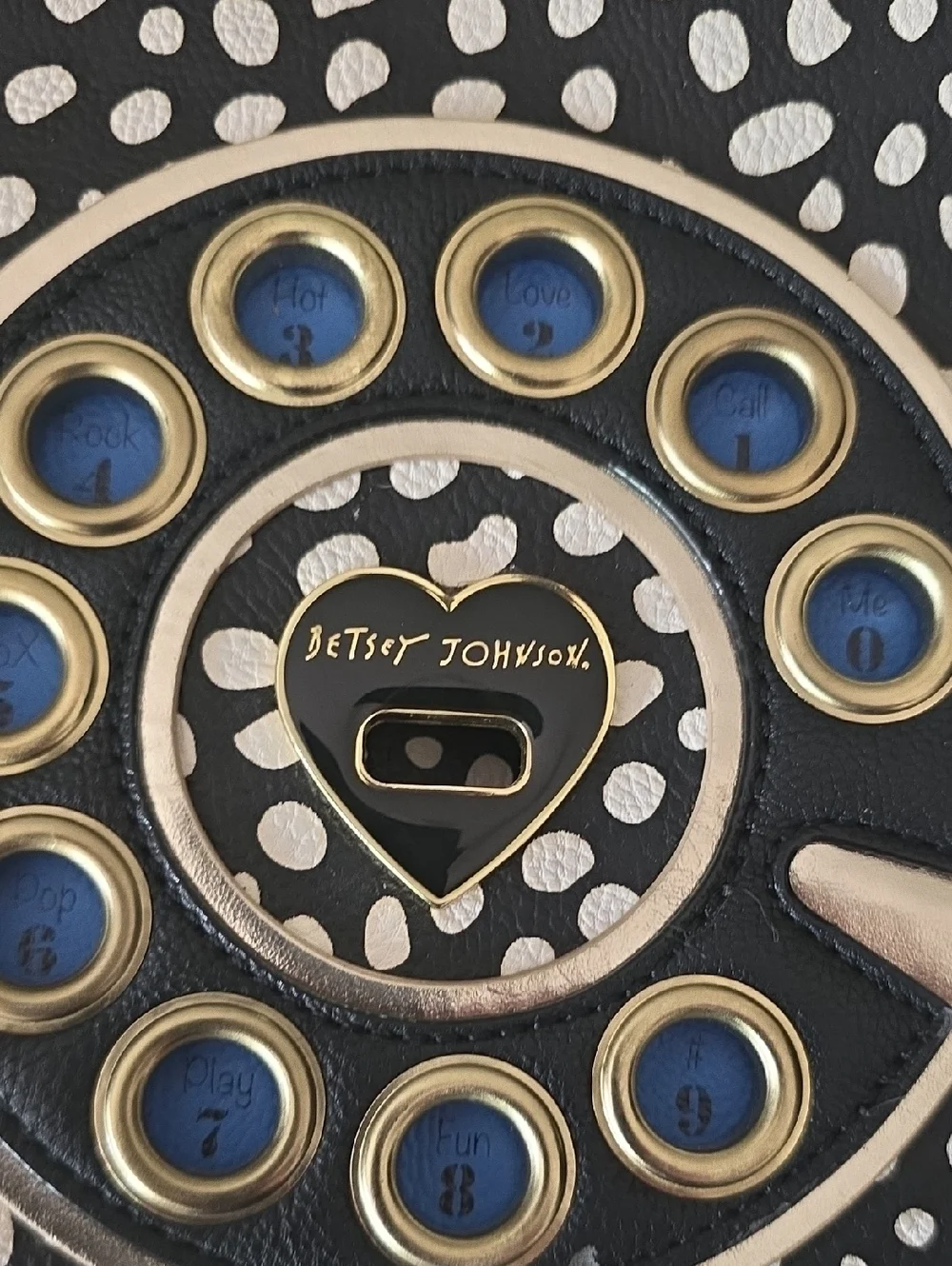 Betsey Johnson telephone purse w/blue headset that can work on your cel